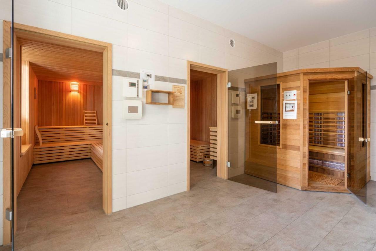 Appartement "Opal" Mit Penthouseflair - Oase Am Haff Garz  Exterior photo